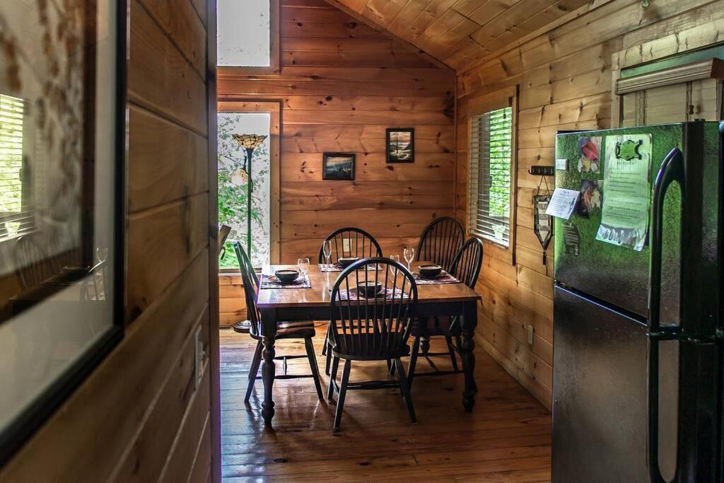 Willa Holly Tree Hideaway - Semi Secluded Mtn Setting Sevierville Zewnętrze zdjęcie