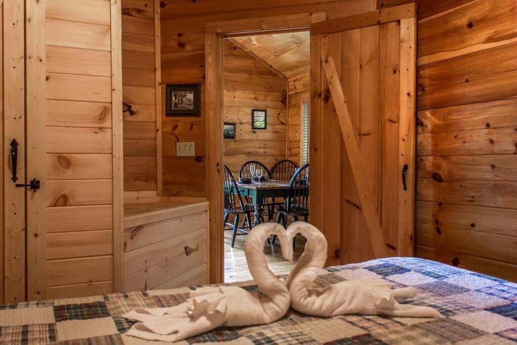 Willa Holly Tree Hideaway - Semi Secluded Mtn Setting Sevierville Zewnętrze zdjęcie
