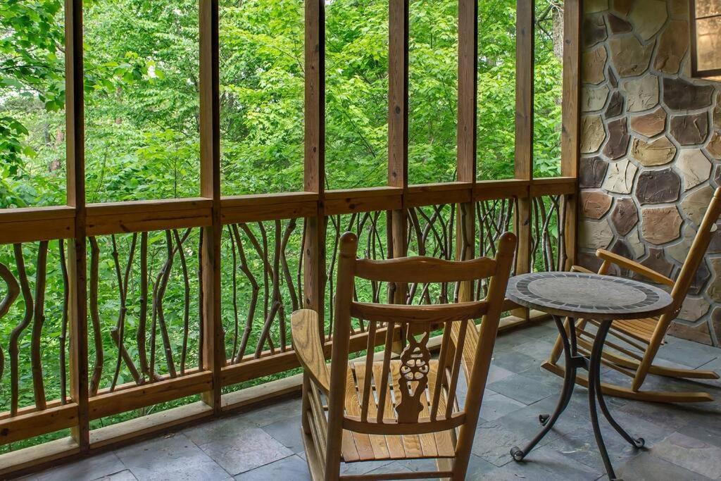 Willa Holly Tree Hideaway - Semi Secluded Mtn Setting Sevierville Zewnętrze zdjęcie