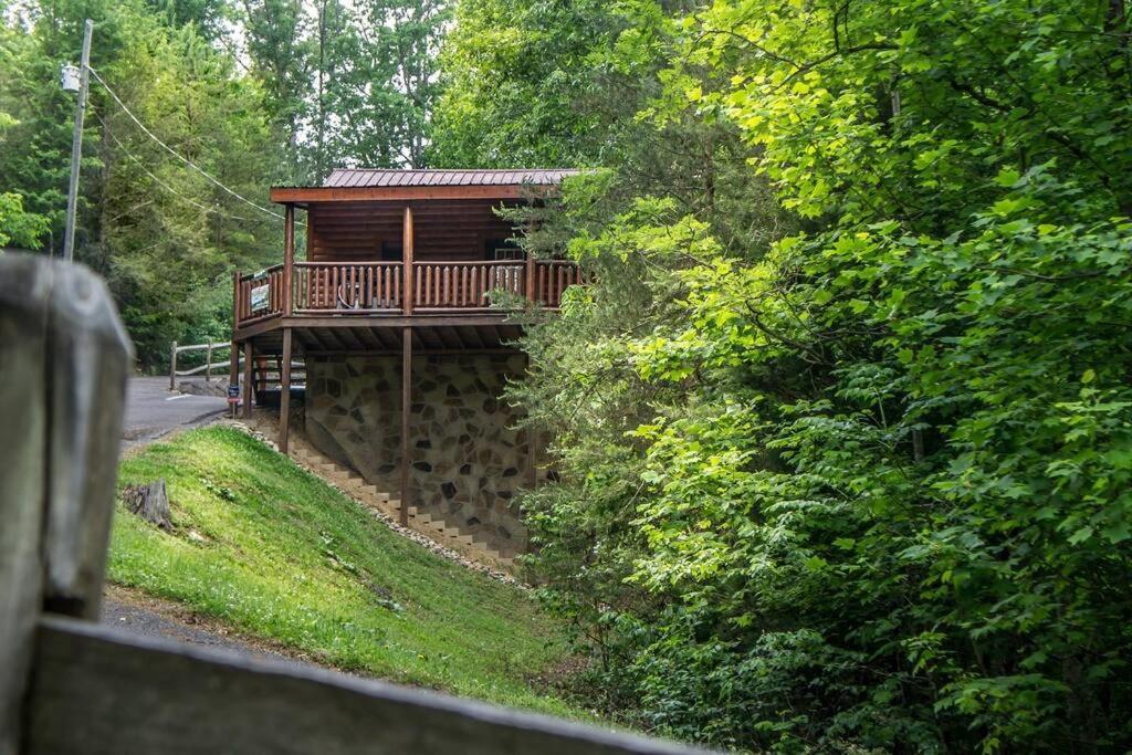 Willa Holly Tree Hideaway - Semi Secluded Mtn Setting Sevierville Zewnętrze zdjęcie